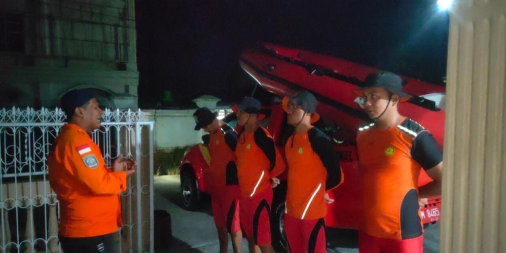 Basarnas Pekanbaru Lakukan Operasi Pencarian Bocah Tenggelam di Sungai Indragiri