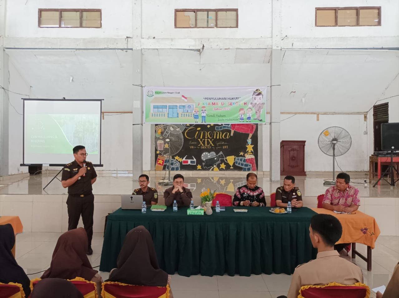 Beri Penyuluhan Hukum ke Sekolah, Jaksa Ingatkan Bahaya Narkoba dan Cyber Bullying