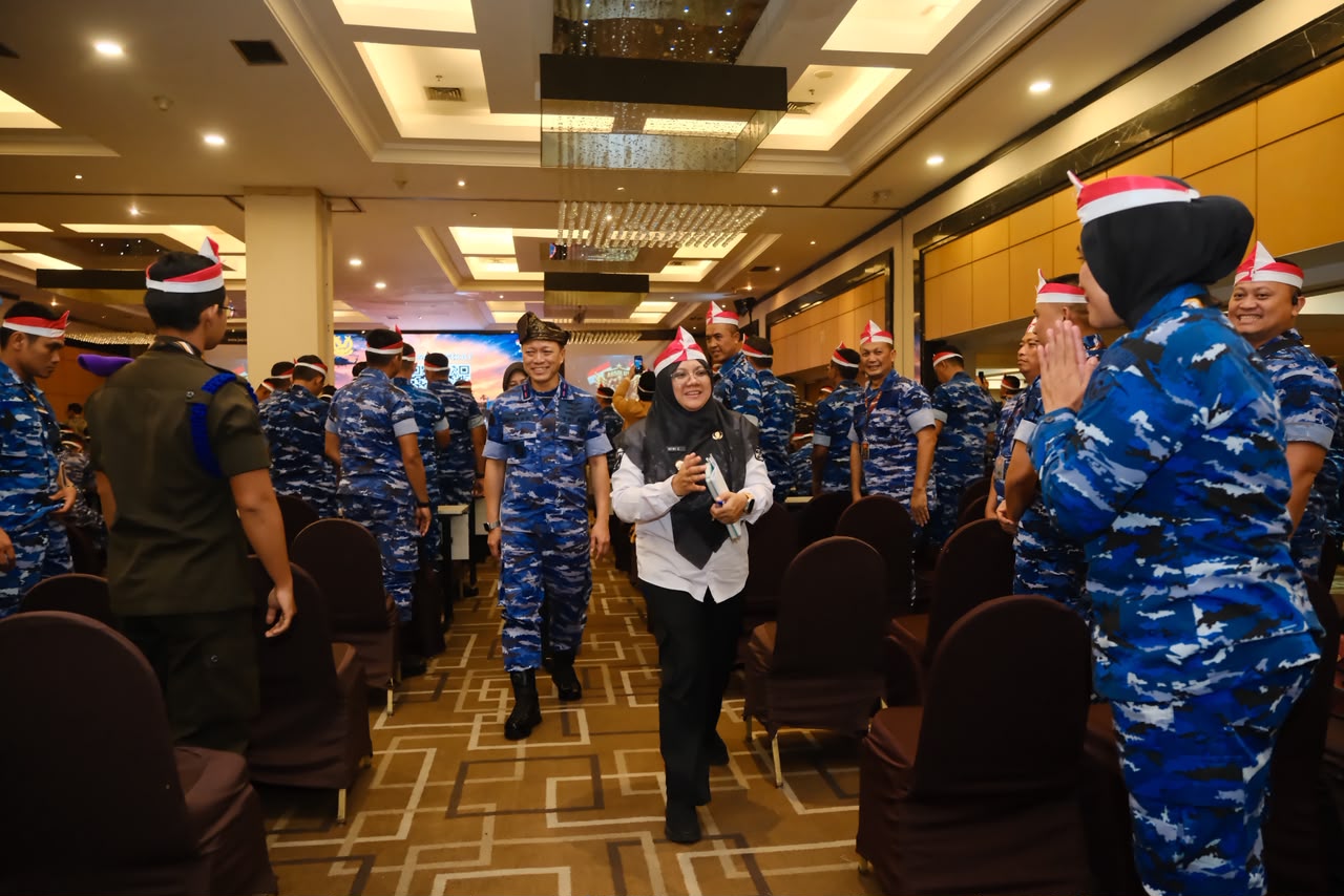 Bupati Siak Perkenalkan Direktur BSP Kepada 100 Pasis Seskoau A-65