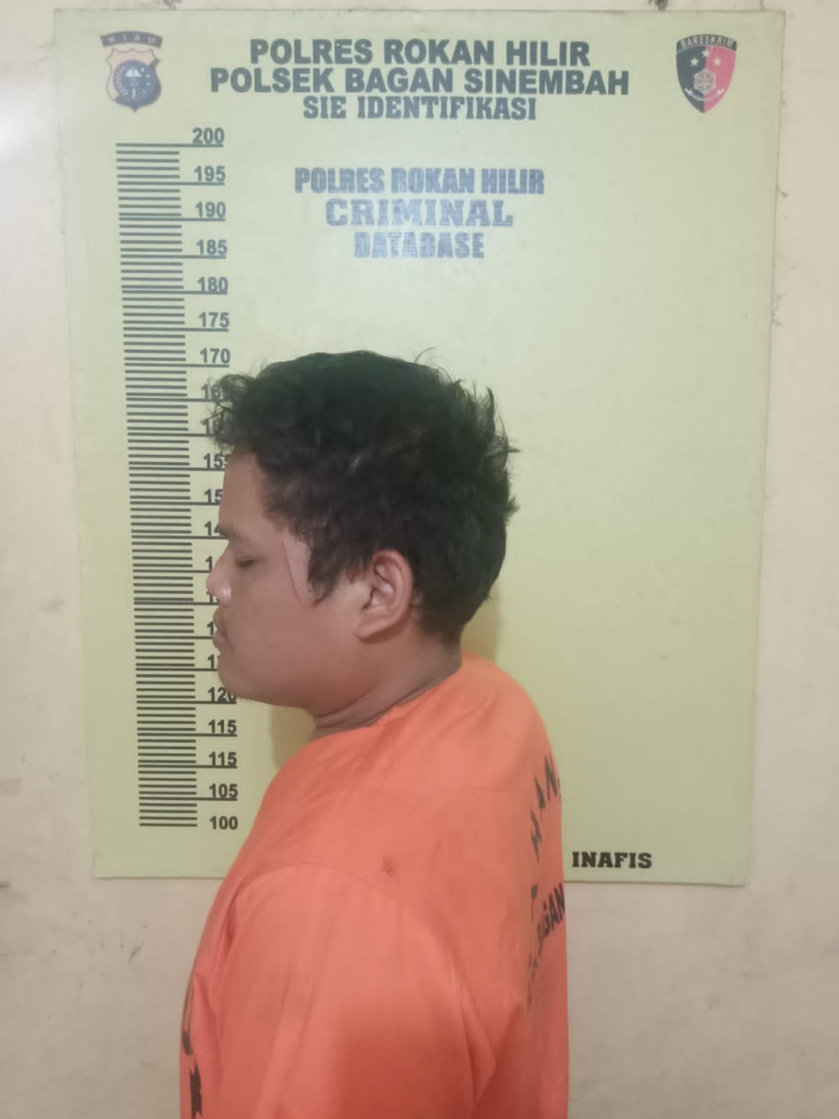 Cekcok Mulut dan Merasa Terhina, Pria di Rohil Tikam Mata Temannya dengan Gunting