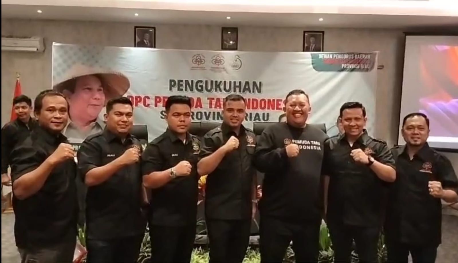 DPC Pemuda Tani Indonesia Kab Siak Dikukuhkan, Androy: Kita Ingin Pemuda Bangkit dan Petani Makmur