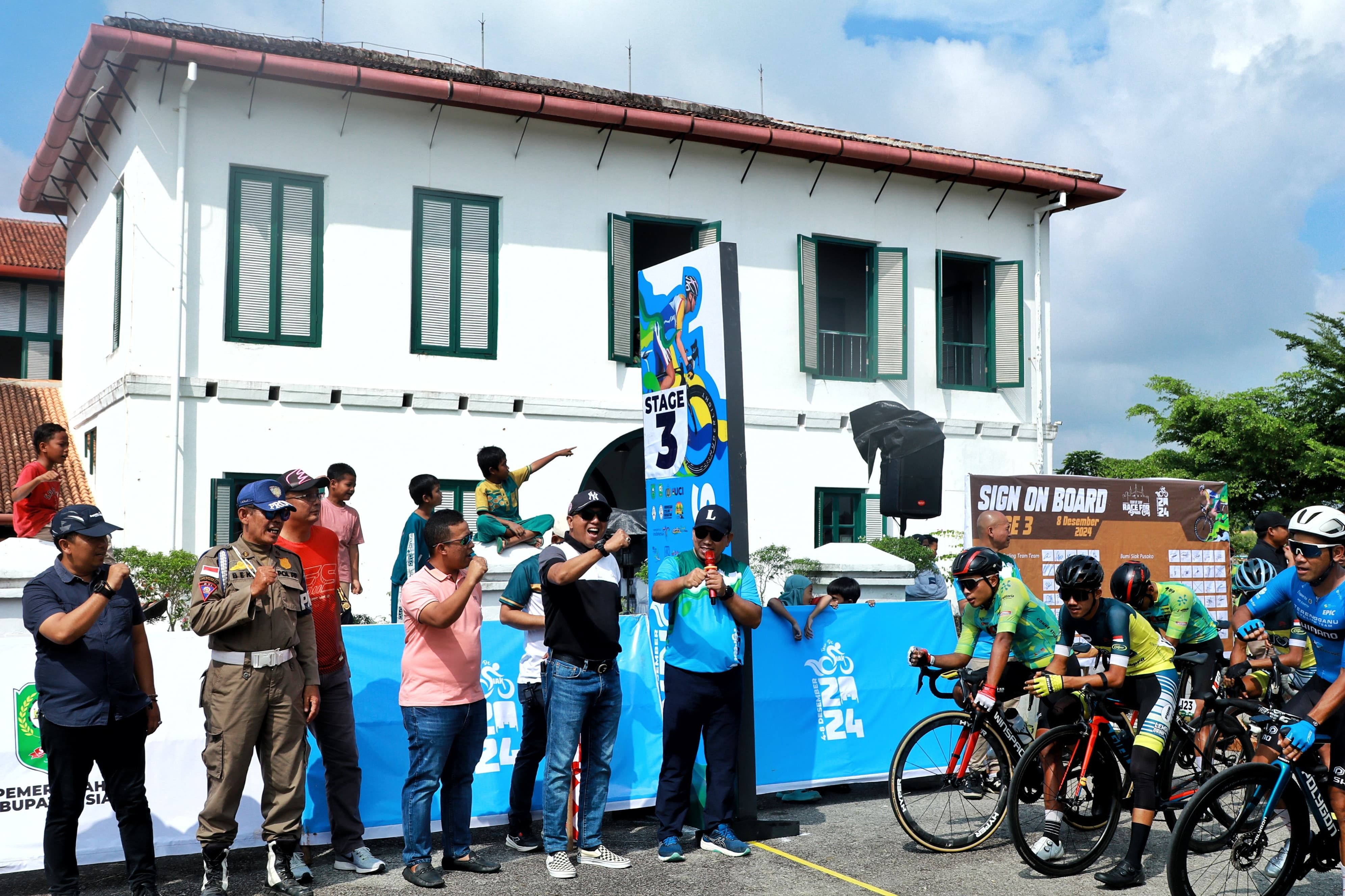 Etape III Tour de Siak 2024: Tantangan Lintasan Berliku, Promosi Pariwisata, dan Antusiasme Masyarakat