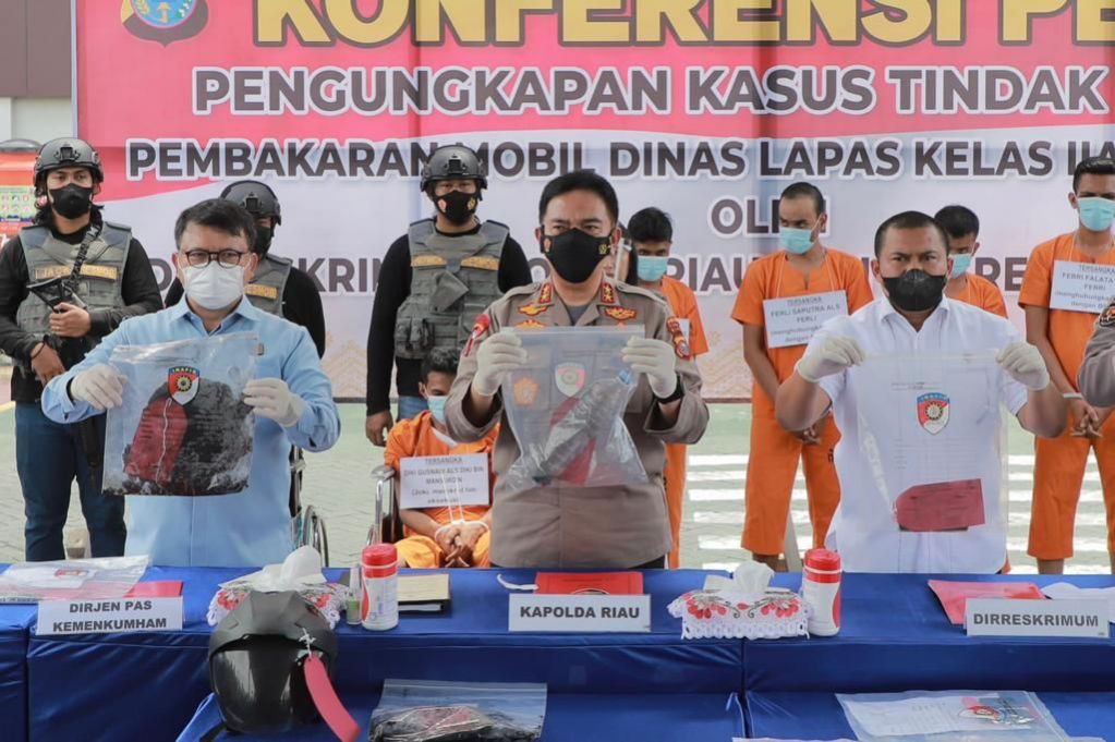 Jatanras Ditreskrimum Polda Riau Ringkus 8 Pembakar Mobil Dinas Lapas Kelas II Pekanbaru