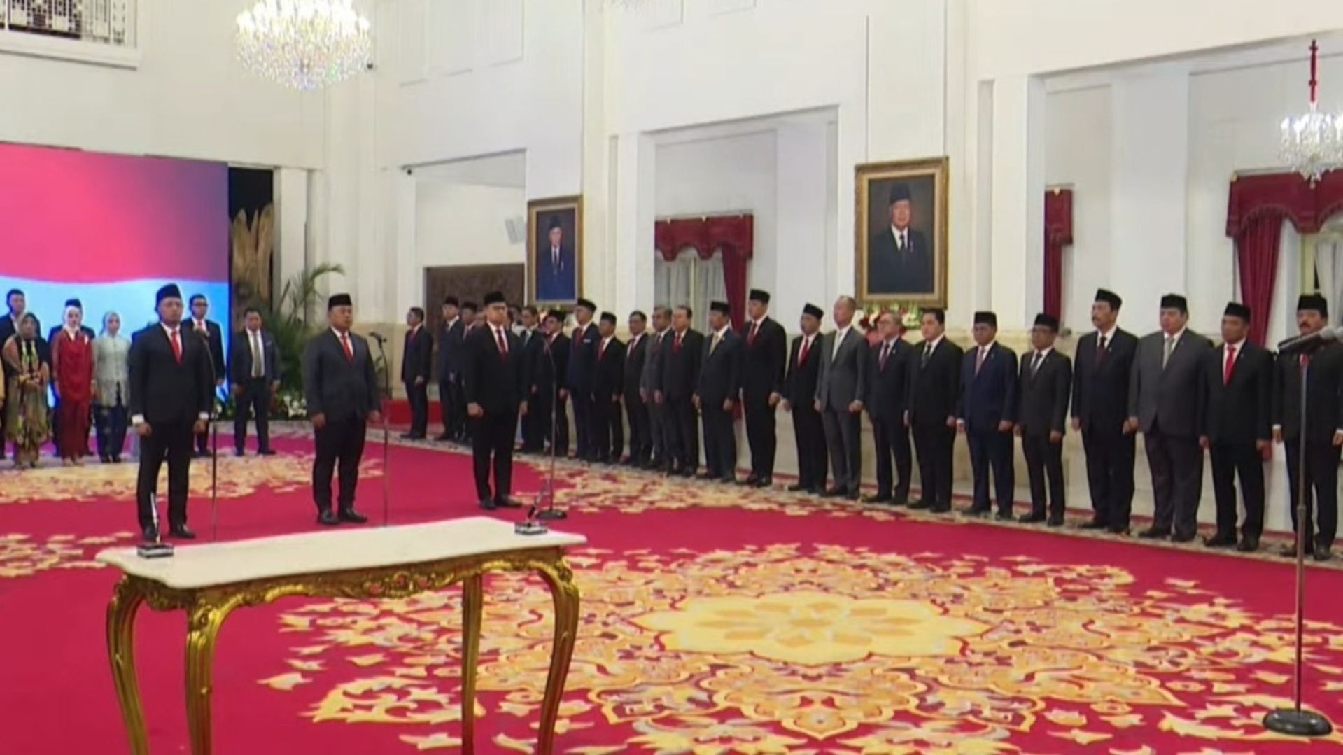 Jelang Akhir Masa Jabatan, Presiden Jokowi Lantik 3 Menteri Dan 1 Wakil Menteri Baru