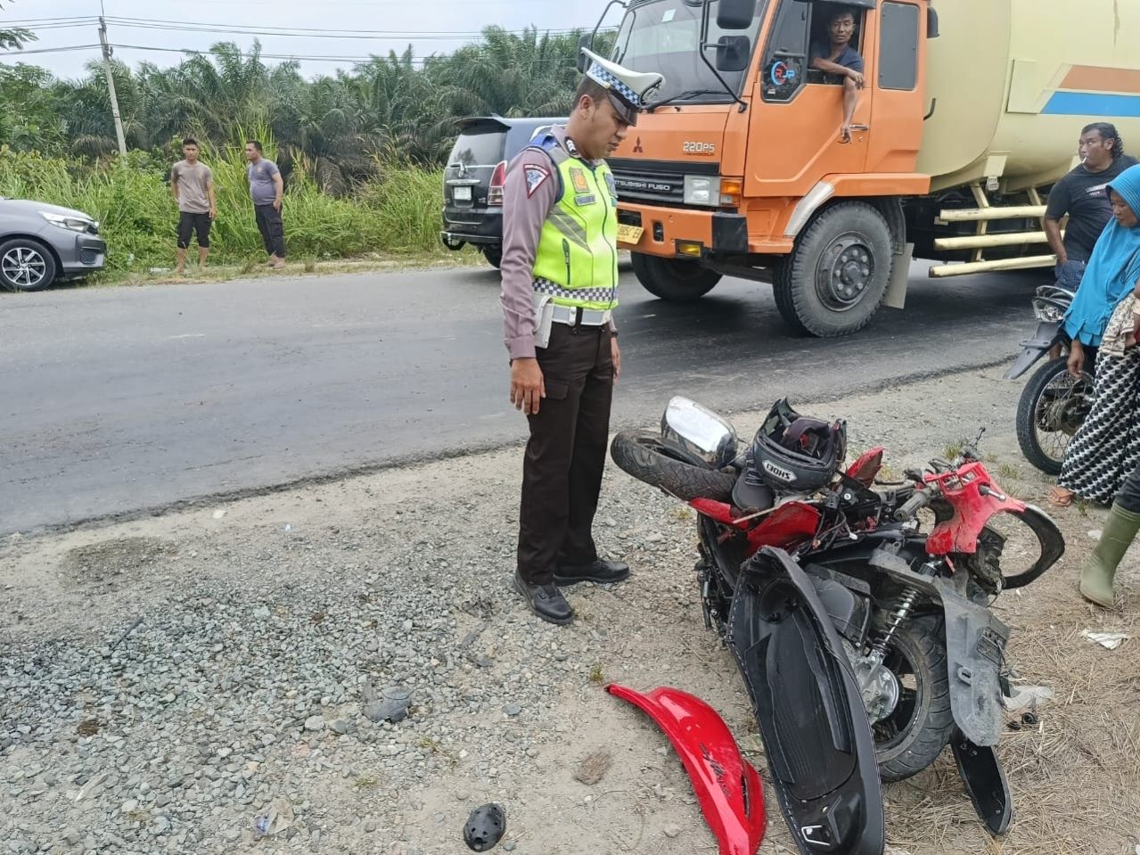 Lakalantas Maut di Jalan Lintas Gasib Siak, 1 Orang Tewas di Tempat dan 3 Orang Luka