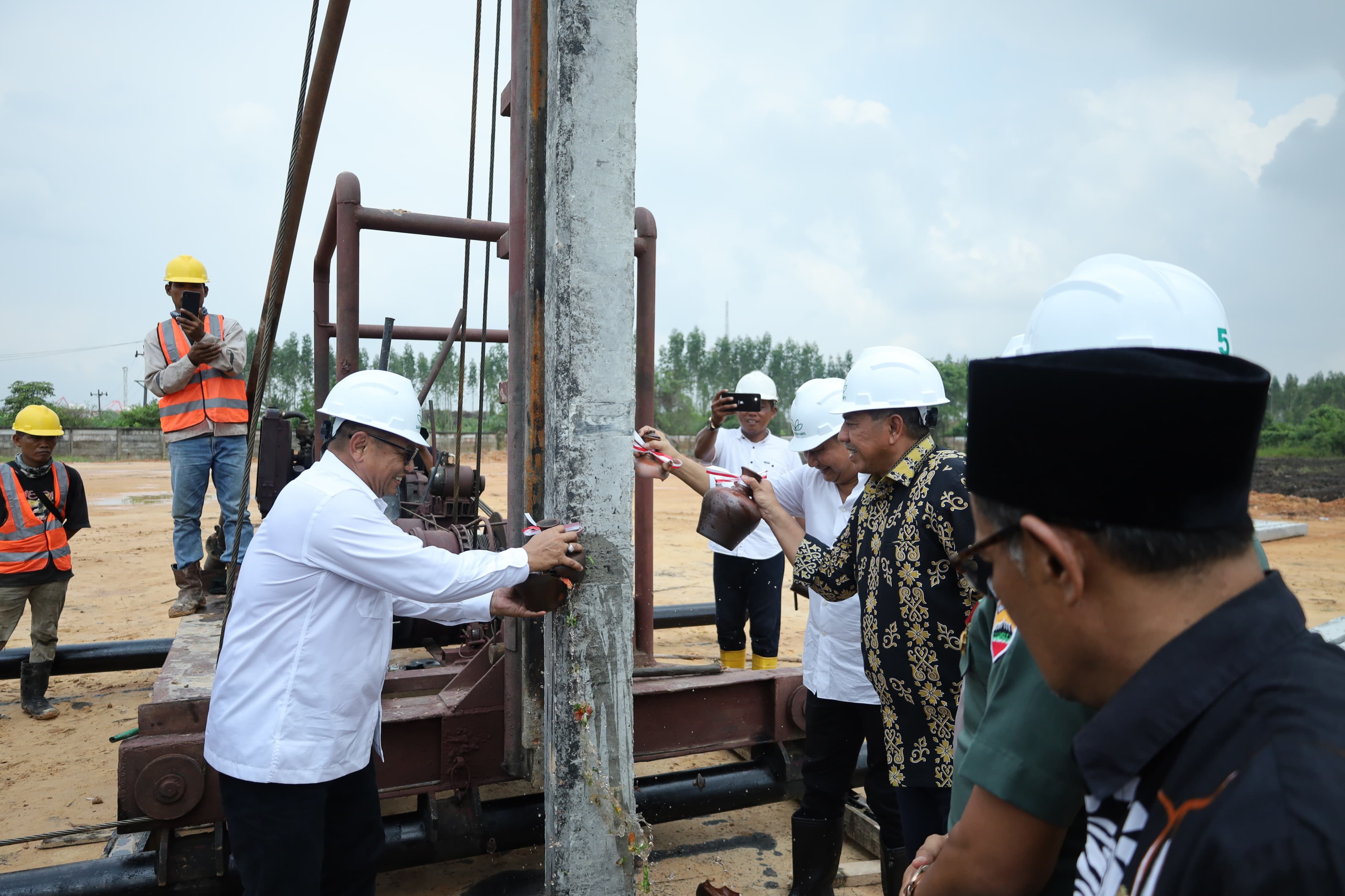 Pabrik Pupuk NPK Segera Beroperasi di Tualang, Bupati Alfedri Investasi ini Tingkatkan Ekonomi Masyarakat