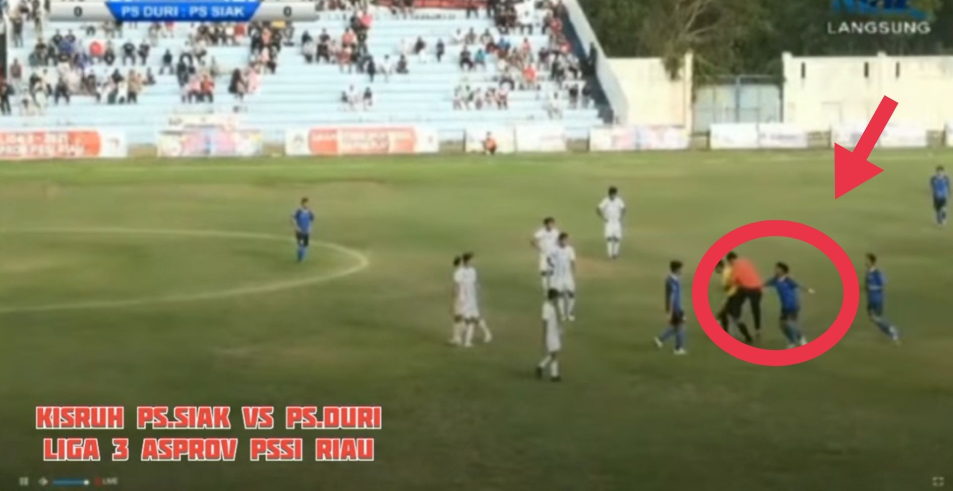 Sesalkan Akumulasi Dua Pemain PS Siak, Asisten Pelatih Pukul Wasit