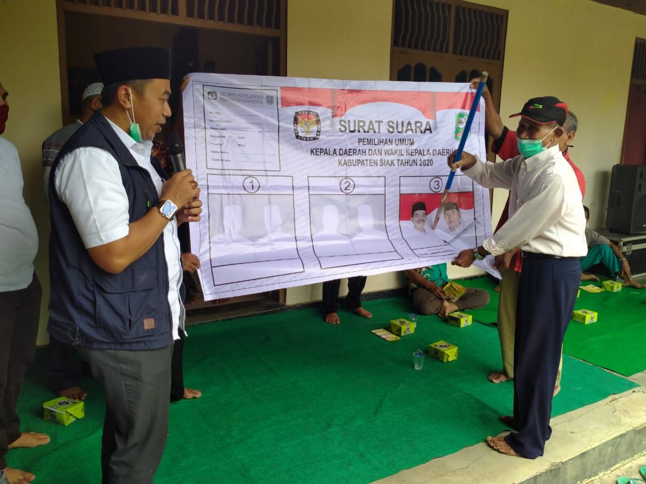 Sujarwo Janji Rampungkan Pembangunan Jalan Poros Kampung